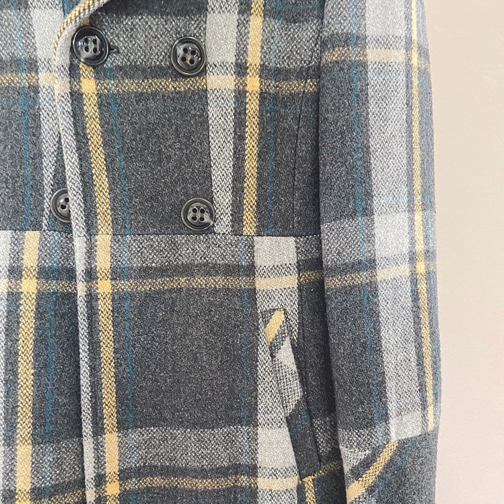 Coat - Picture 2 of 6